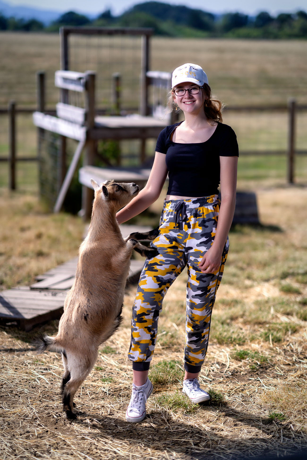 A portrait session in the Oregon landscape.